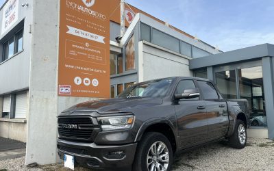 DODGE | RAM 1500 | 5.7 HEMI V8 390CH LARAMIE